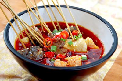 冷锅串串培训哪家强？辣椒油的制备步骤
