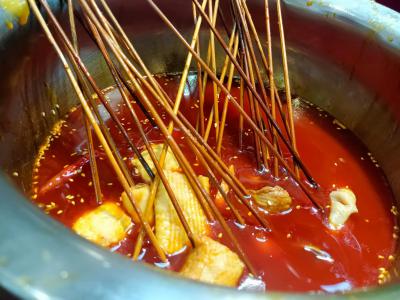 冷热串串培训在哪里学？成都串串汤底怎么做?