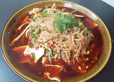 重庆哪里可以学冒菜技术？飘味缘冒菜技术培训全面教学