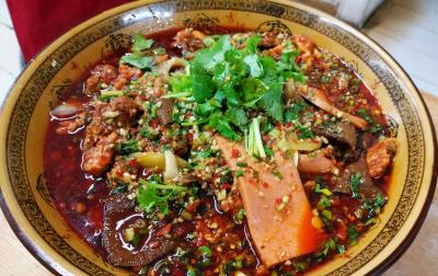哪有专门培训正宗冒菜的学校？冒菜加盟培训市场分析