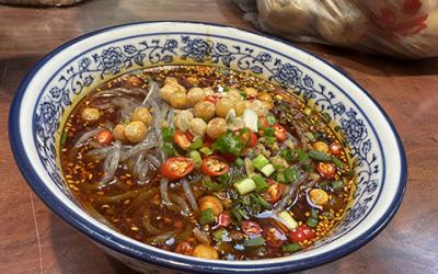 酸辣粉培训哪家味道好？  成都酸辣粉培训哪家味道好？